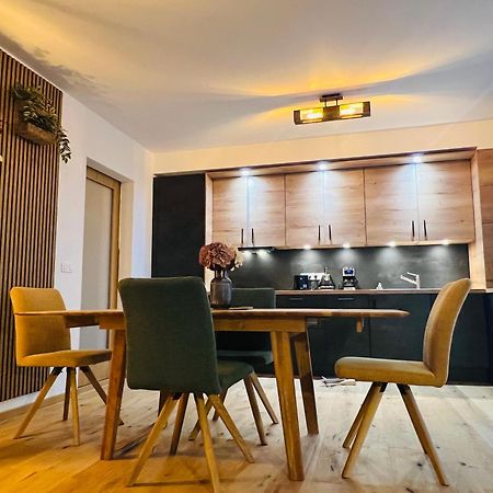 Family 2 Bedroom Ski&Bike Apartment With Terrase ヤンスケー・ラーズニェ エクステリア 写真