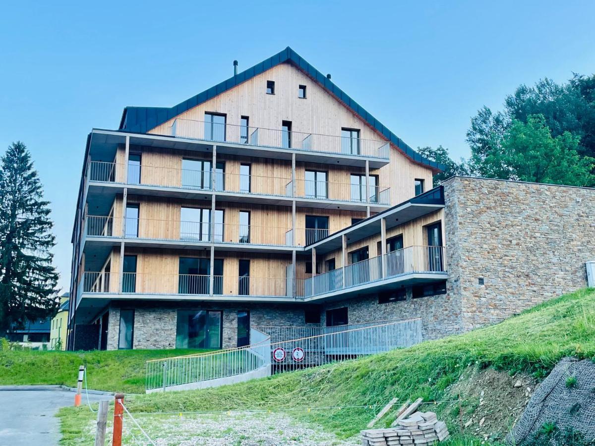 Family 2 Bedroom Ski&Bike Apartment With Terrase ヤンスケー・ラーズニェ エクステリア 写真