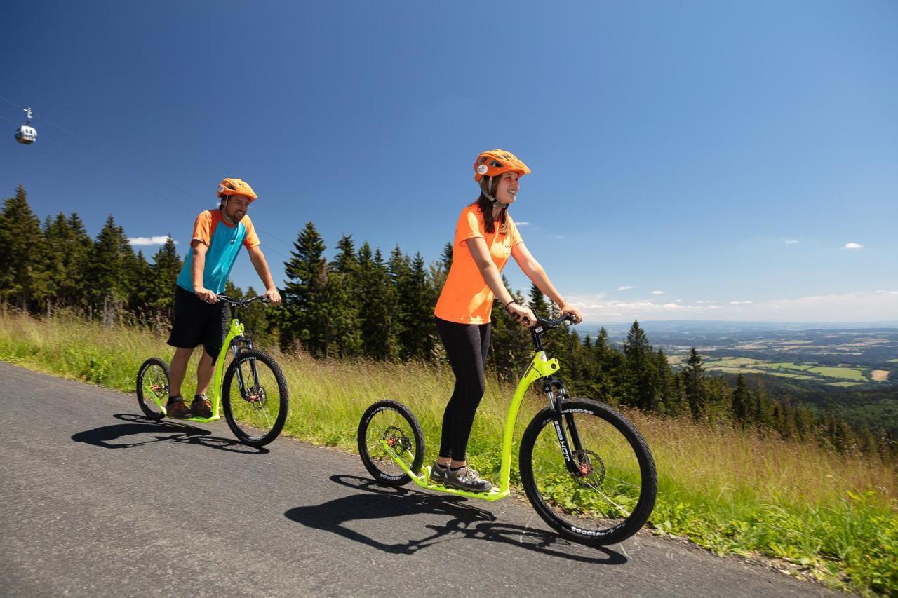 Family 2 Bedroom Ski&Bike Apartment With Terrase ヤンスケー・ラーズニェ エクステリア 写真