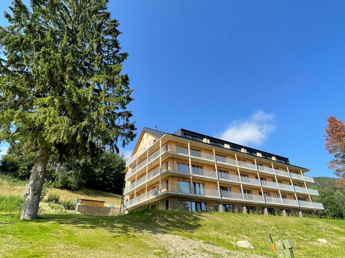 Family 2 Bedroom Ski&Bike Apartment With Terrase ヤンスケー・ラーズニェ エクステリア 写真